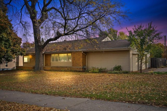 Mls 1896834 3220 s whitnall mke exterior2